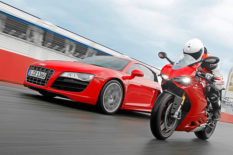 Volkswagen se khong ban thuong hieu moto Ducati-Hinh-2