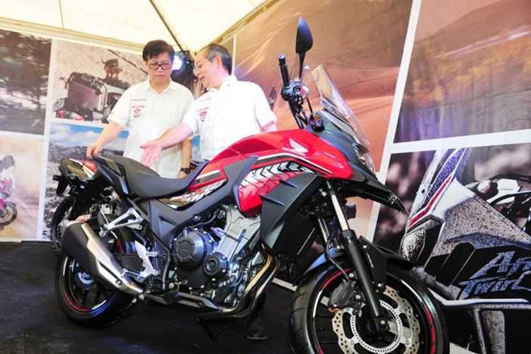Moto Honda CB500XA moi &quot;chot gia&quot; 187,5 trieu tai Malaysia-Hinh-2