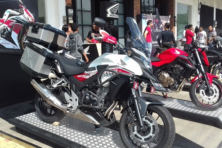 Moto Honda CB500XA moi &quot;chot gia&quot; 187,5 trieu tai Malaysia-Hinh-9