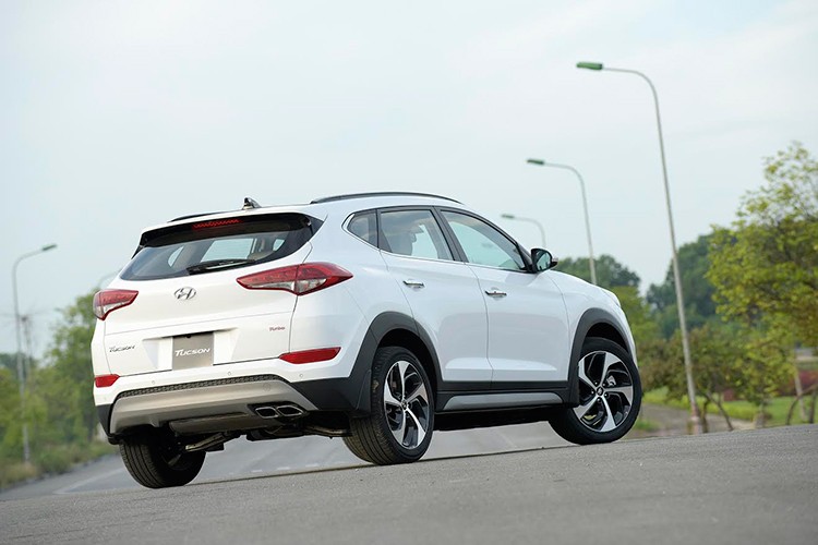 Hyundai Tucson &quot;xuong gia&quot; chi hon 700 trieu tai Viet Nam-Hinh-3