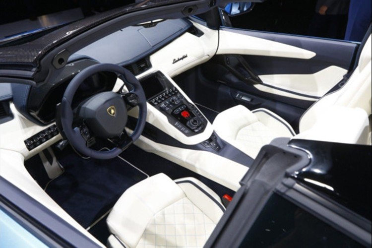 Sieu xe Lamborghini Aventador S Roadster &quot;chot gia&quot;-Hinh-6