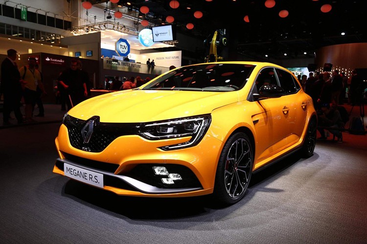 Renault Megane RS moi, &quot;doi thu&quot; cua Ford Focus RS