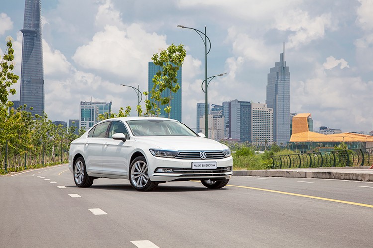 Volkswagen Passat BlueMotion &quot;chot gia&quot; 1,45 ty dong tai VN-Hinh-14