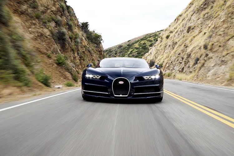 Sieu xe Bugatti Chiron &quot;xuong tien&quot; 96 ty la co xe?