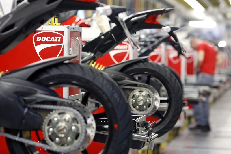 Volkswagen se khong ban thuong thieu moto Ducati