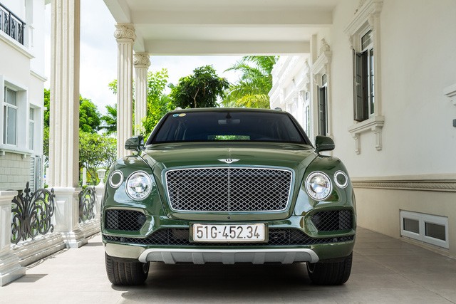 Bentley Bentayga bespoke hon 20 ty doc nhat Viet Nam-Hinh-3