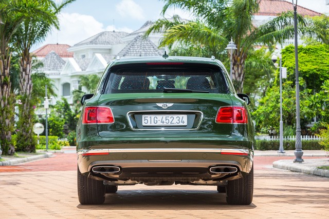 Bentley Bentayga bespoke hon 20 ty doc nhat Viet Nam-Hinh-5