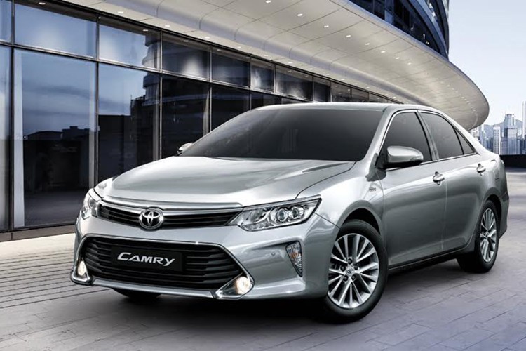 Toyota Viet Nam &quot;chot gia&quot; Camry 2017 tu 997 trieu dong-Hinh-10