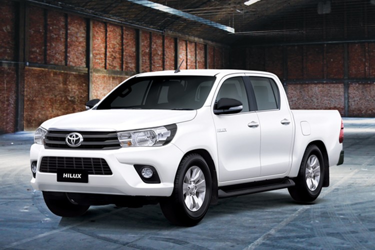 Toyota Viet Nam ra mat Hilux 2017 gia tu 631 trieu dong