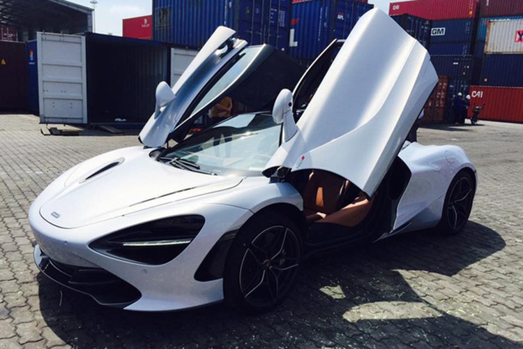 Dai gia Sai Gon &quot;dap thung&quot; sieu xe McLaren 720S tien ty