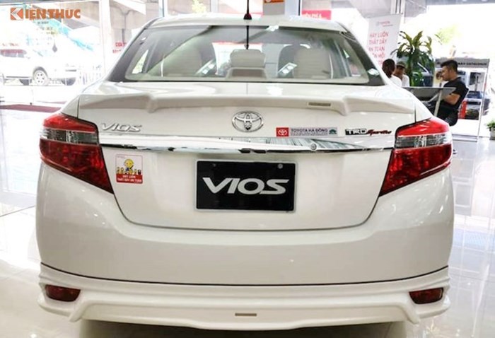 Oto Toyota Innova, Corolla Altis va Vios tiep tuc xuong gia-Hinh-3