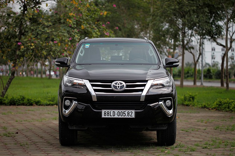 Toyota Fortuner do xe sang Lexus sieu re tai Sai Gon-Hinh-9