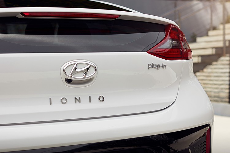 Hyundai Ioniq 2018 - xe tot nhat danh cho nu gioi-Hinh-4