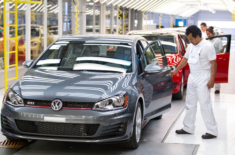 Volkswagen “dat cuoc” 34 ty Euro vao xe dien, xe tu lai-Hinh-3