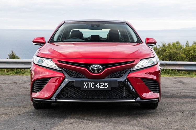 Toyota Camry 2018 ra mat tai Australia gia 628 trieu dong-Hinh-4