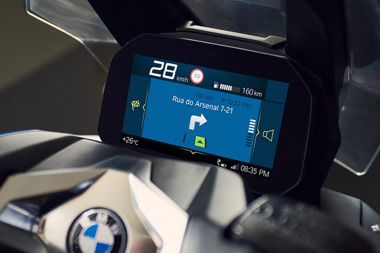 BMW C400X phien ban 2018 - xe tay ga tran ngap cong nghe-Hinh-4