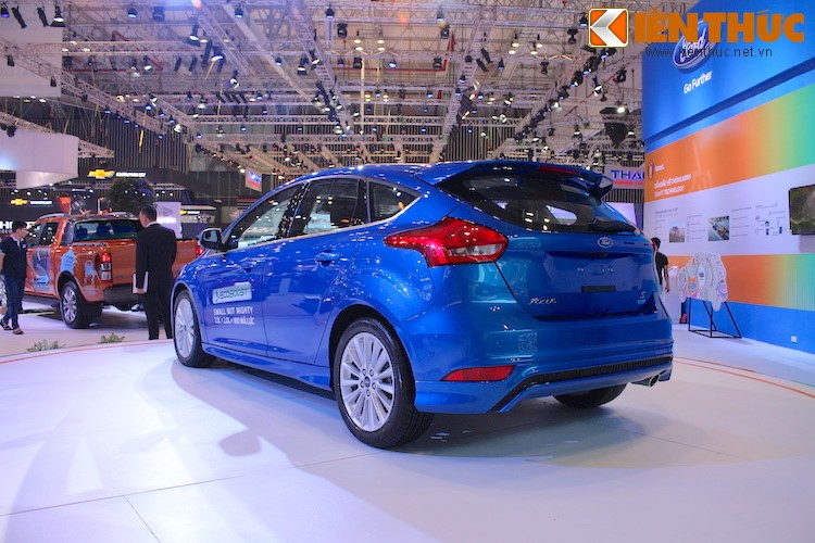 Xe e Ford Focus giam gia con 570 trieu dong tai VN-Hinh-4