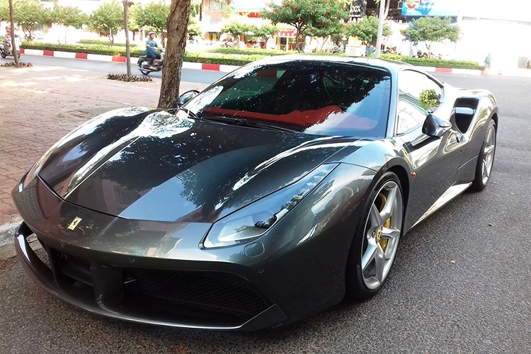 Cuong Do la lai Ferrari 488 GTB gia 15 ty tai Vung Tau-Hinh-5