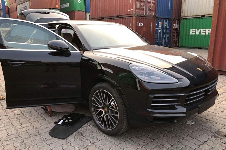 “Dap thung” Porsche Cayenne moi gia 7,8 ty tai Viet Nam-Hinh-11