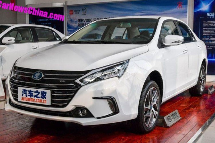 Xe oto BYD “uong” chi 1 lit xang/100 km gia 720 trieu dong-Hinh-7