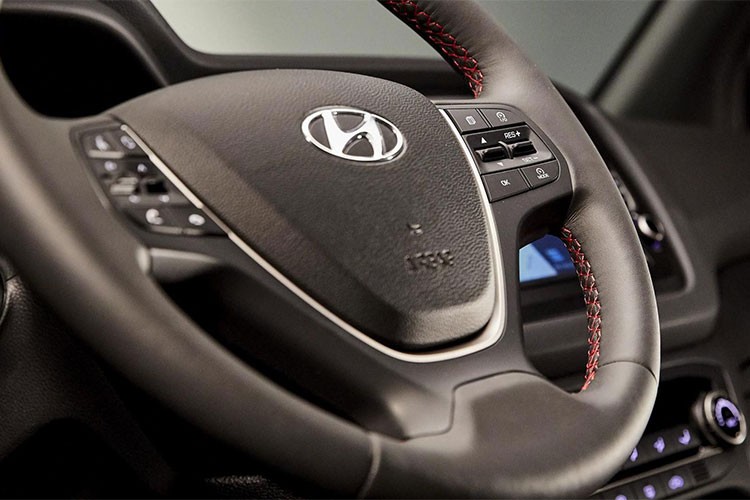 Chi tiet xe gia re Hyundai i20 ban nang cap 2019-Hinh-19