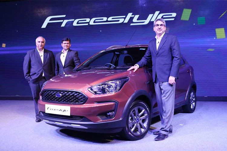 Xe Ford Freestyle moi gia chi 174 trieu dong tai An Do