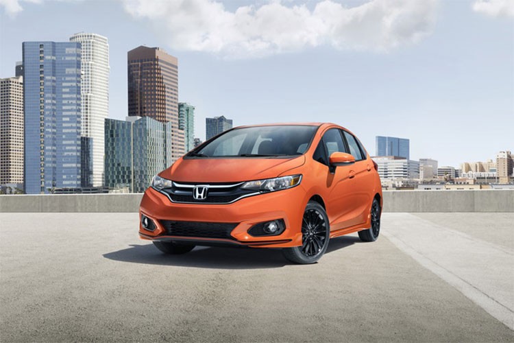 Honda Jazz 2019 gia 389 trieu dong 