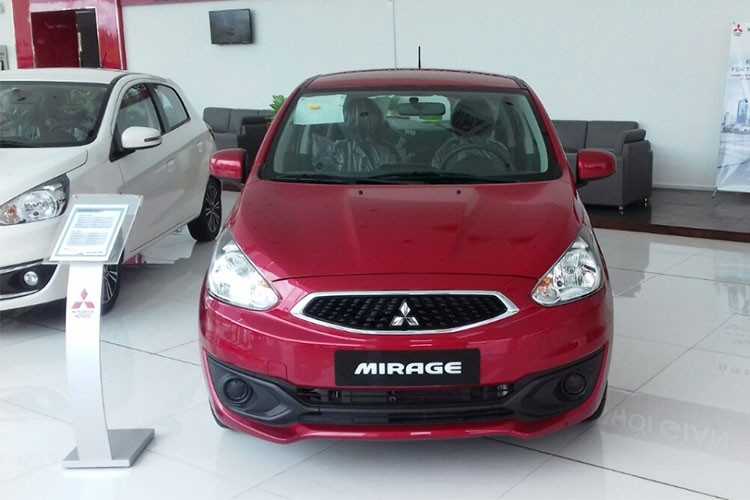 Xe oto gia re Mitsubishi Mirage chi 345 trieu tai VN-Hinh-2