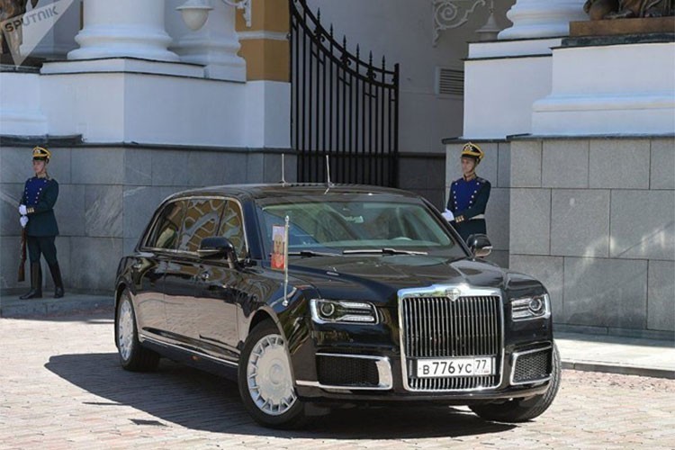 Sieu xe sang limousine cho Tong thong Putin tai le nham chuc-Hinh-9