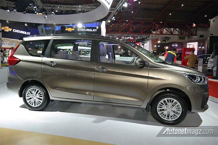 Can canh Suzuki Ertiga 2018 moi gia tu 307 trieu dong-Hinh-2