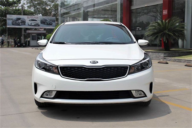 Can canh Kia Cerato 1.6 SMT gia 499 trieu dong tai Viet Nam?-Hinh-3