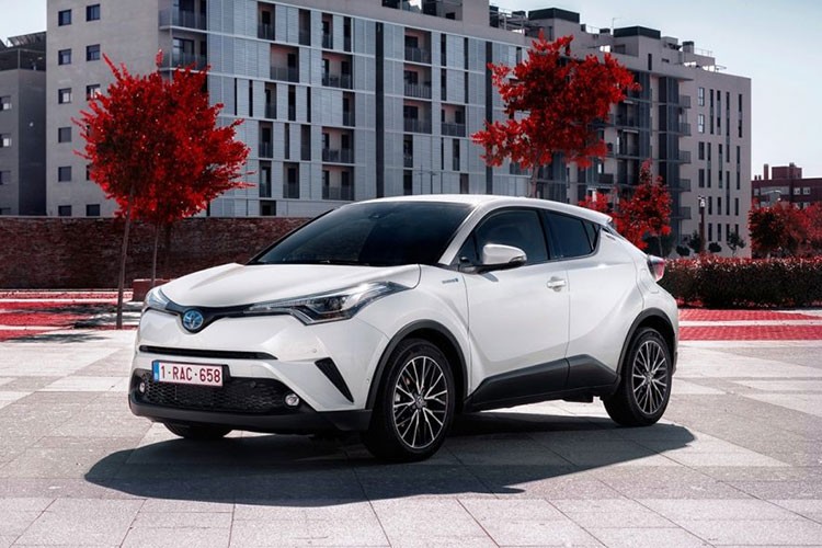 Toyota C-HR 2019 moi se co gia tu hon 500 trieu dong-Hinh-2