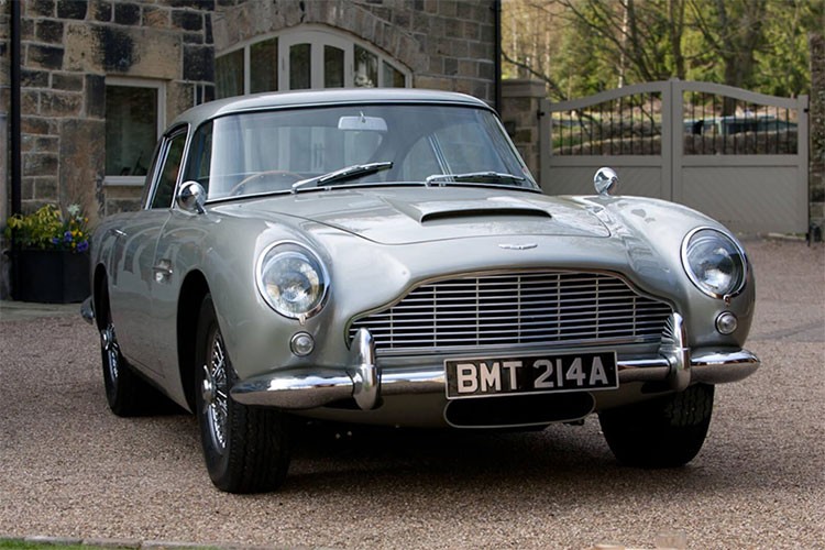 Sieu xe Aston Martin DB5 cua James Bond co gia 47,8 ty dong-Hinh-7