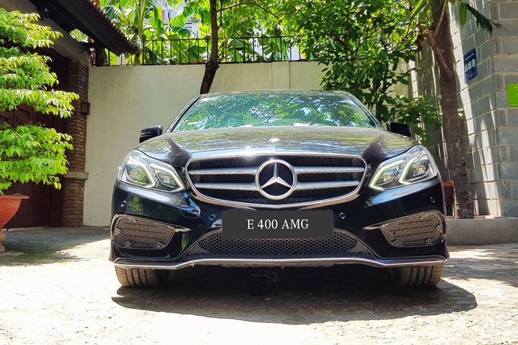 Mercedes E400 AMG dung 5 nam tai VN, mat gia gan 2 ty-Hinh-2