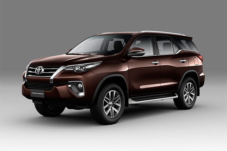 Toyota Fortuner 2018 moi “chot gia” hon 1 ty tai VN