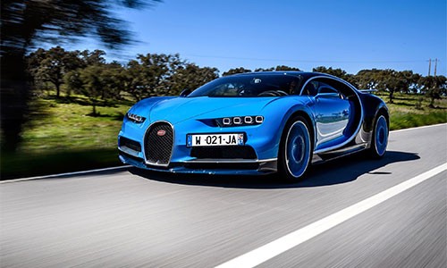 Sieu xe trieu do Bugatti Chiron va Lamborghini Aventador dinh loi