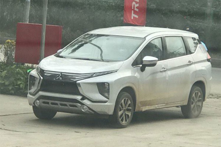 Xe 7 cho Mitsubishi Xpander gia chi 600 trieu tai VN?