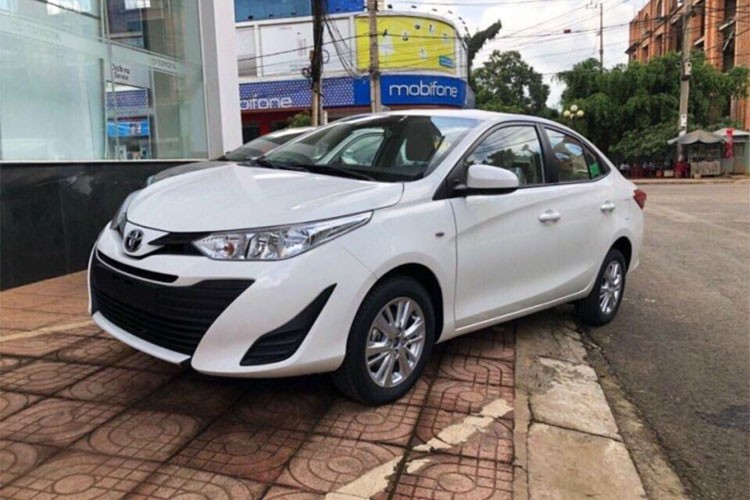 Toyota Vios 2018 un un ve dai ly “chot gia” 595 trieu
