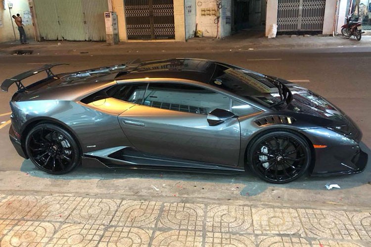 Lamborghini Huracan cua dai gia Bac Lieu do 