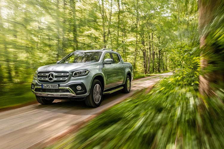 Mercedes X-Class phien ban cao cap nhat gia 1,16 ty dong