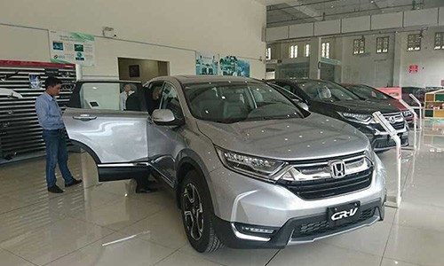Honda CR-V 2018 vua mua 2 tuan tai Viet Nam da gi set