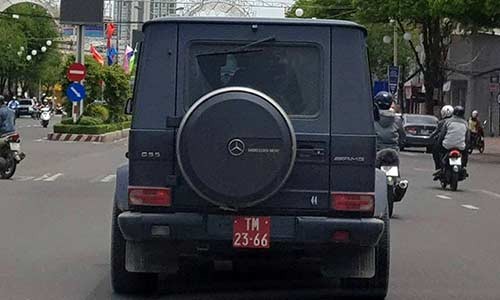 Mercedes-Benz G55 AMG tien ty deo bien 