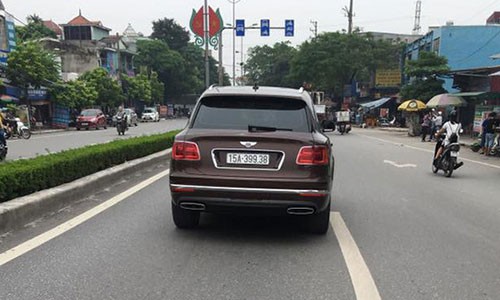 Dai gia Hai Phong tau SUV Bentley Bentayga hon 20 ty dong-Hinh-2