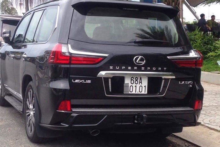 Dai gia Kien Giang tau Lexus LX570 Super Sport hon 10 ty-Hinh-3