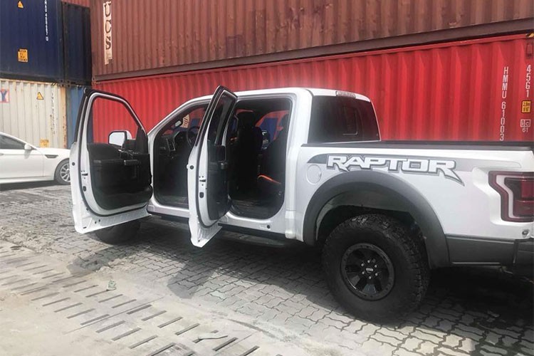 “Dap thung” Ford F-150 Raptor gia 4,5 ty o Sai Gon-Hinh-3