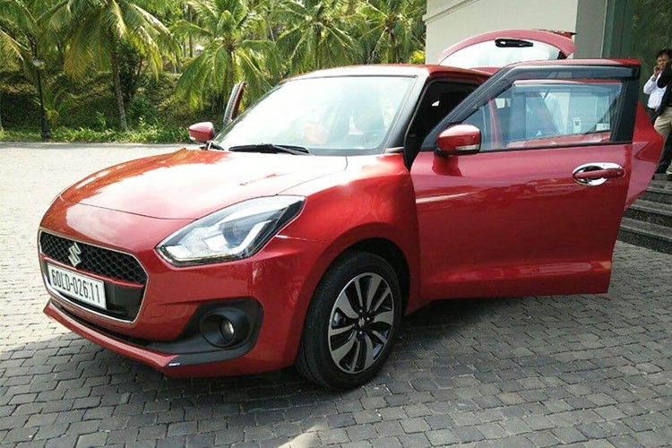 Xe gia re Suzuki Swift 2018 ve Viet Nam 