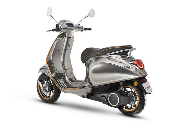 Xe may dien Vespa Elettrica chay 100km/1 lan xac-Hinh-7