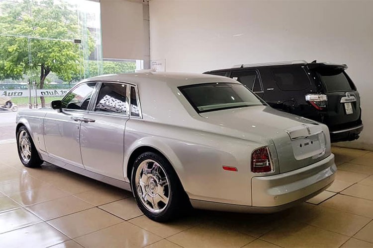 Rolls-Royce Phantom cua Khai Silk ha gia ban 8 ty dong-Hinh-2