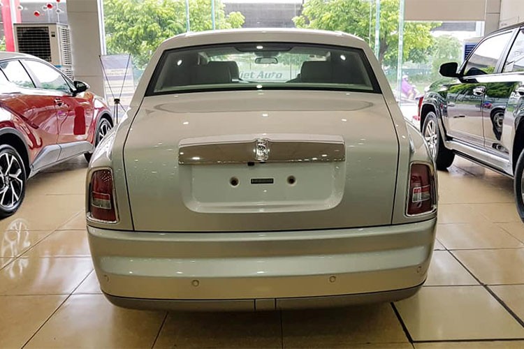 Rolls-Royce Phantom cua Khai Silk ha gia ban 8 ty dong-Hinh-4