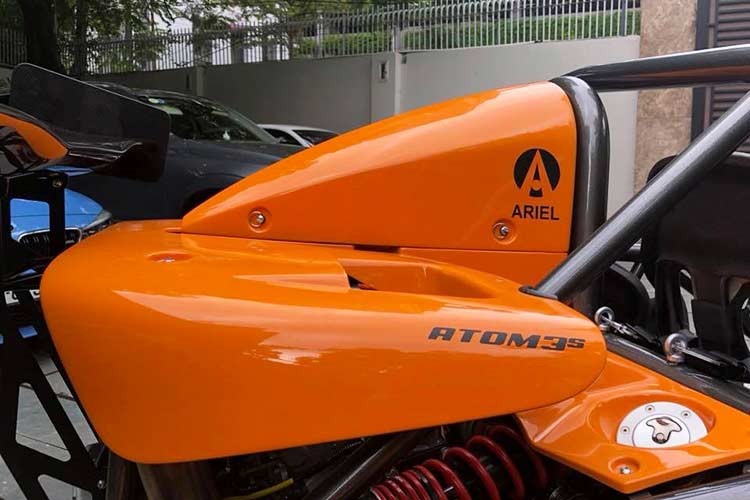 Sieu xe dua Ariel Atom gia 2,3 ty 